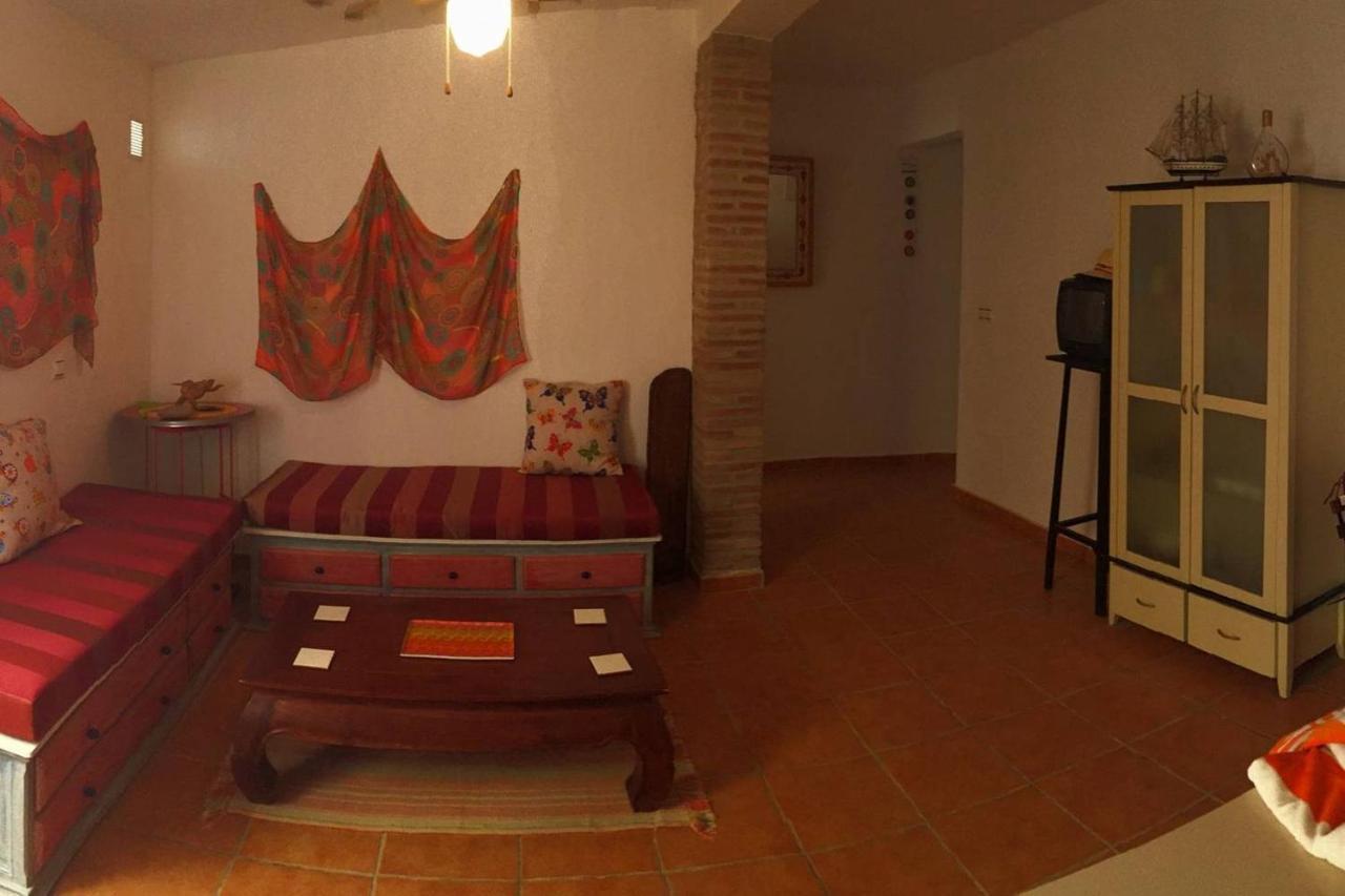 Almayate Hippie Shack Dış mekan fotoğraf